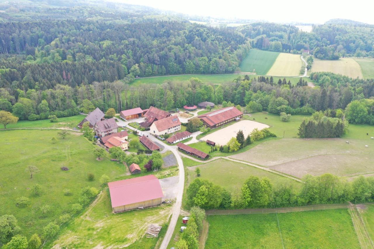 Bio Hofgut Wiggenweiler Apartamento Bermatingen Exterior foto